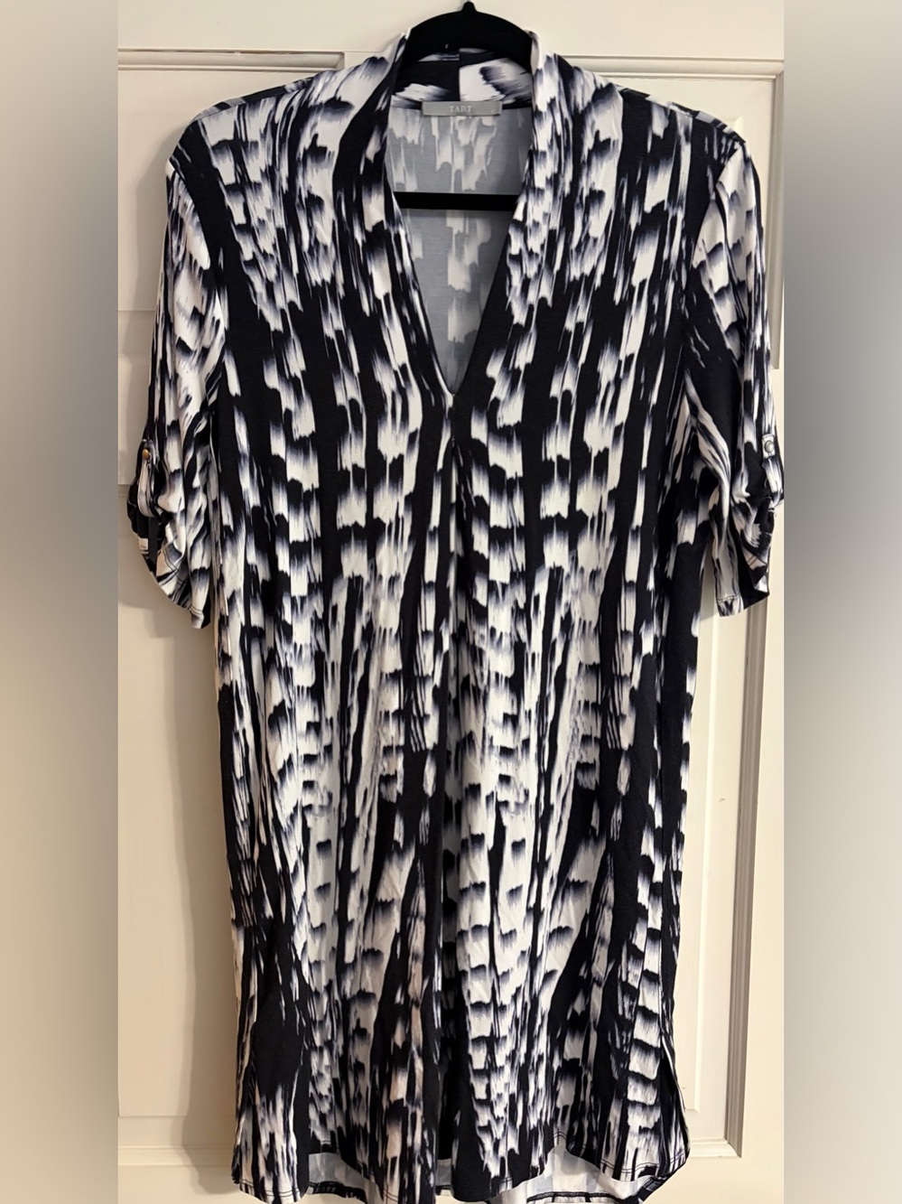 Tart Black and White Brushstroke Print Dress